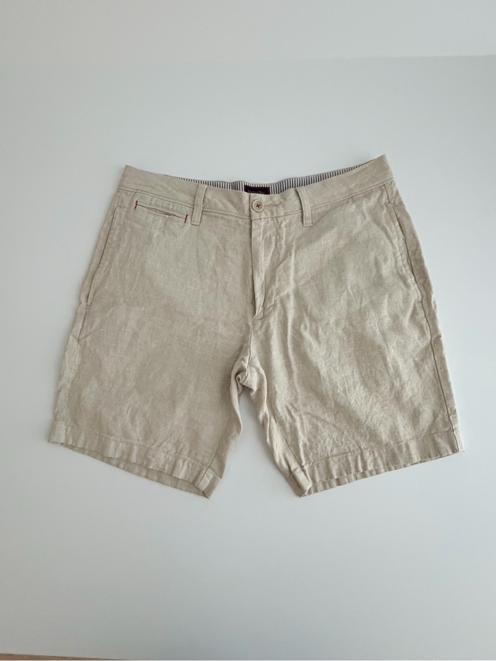 UNTUCKit Men's Flat Front Chino Linen-Blend Shorts - Light Khaki W 32 W32